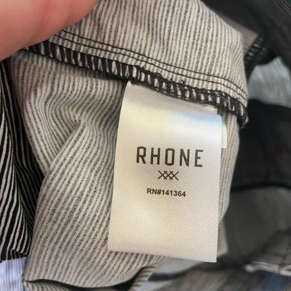 Rhone 9Inch Tech Boardshorts - Size 36 - Picture 5 of 6